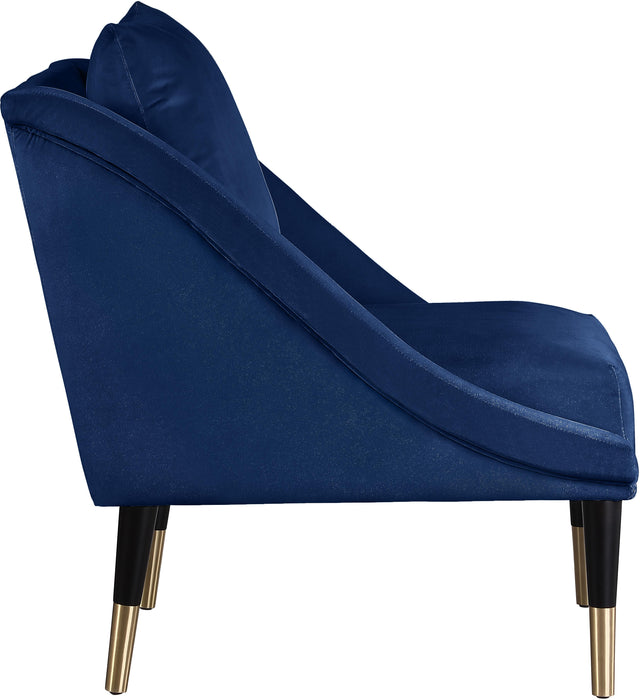 Elegante Navy Velvet Accent Chair