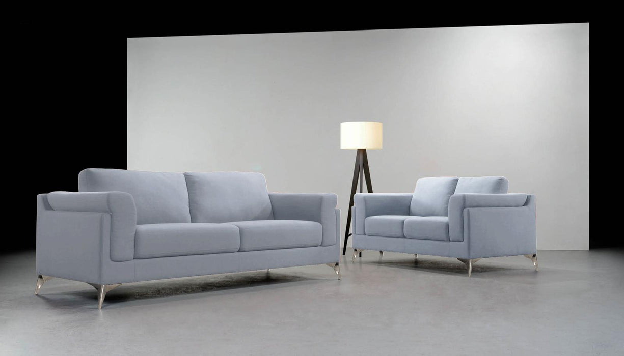 New Classic Donovan Sofa in Dawn